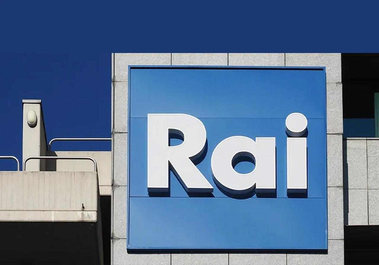 Rai alla deriva, la macchina si inceppa dall’interno: scoppia la rivolta anche dietro le quinte