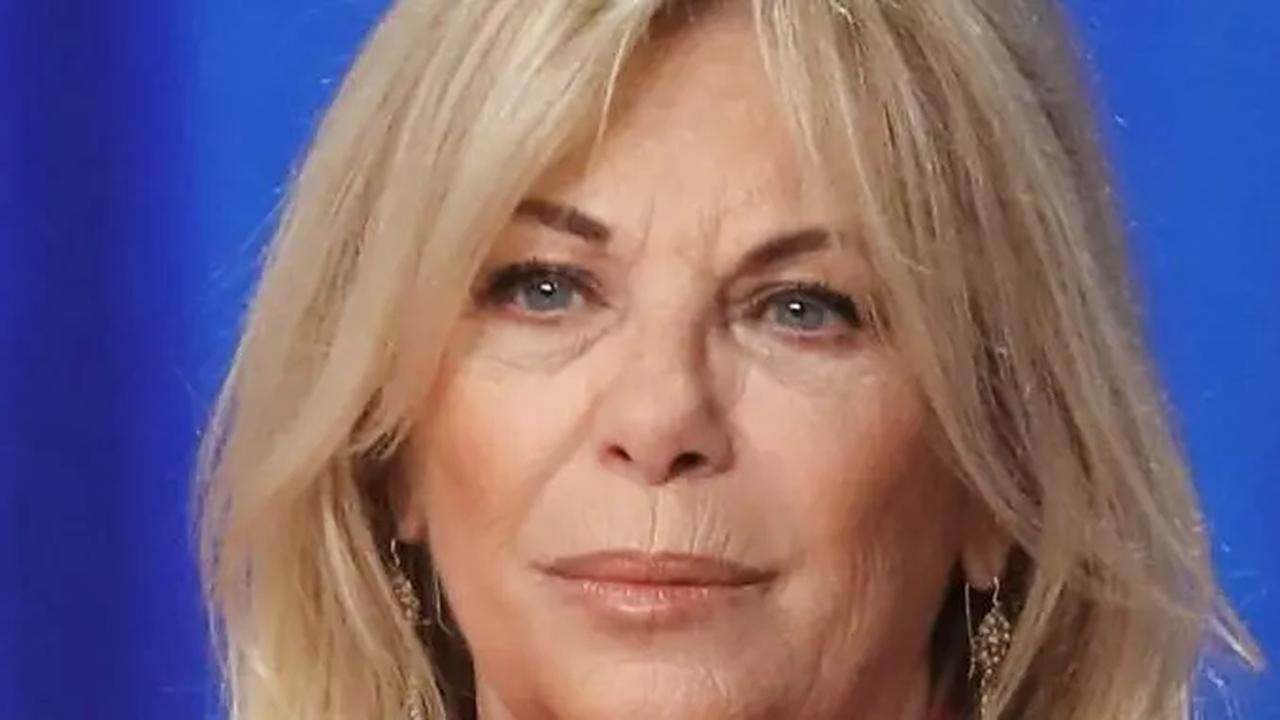 Rita Dalla Chiesa, crolla durante il discorso: non riesce più a parlare | Intorno cala il gelo