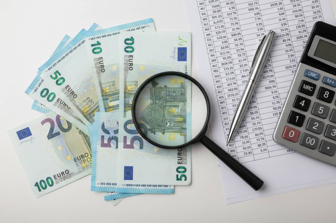 Buoni postali, da oggi il rimborso è negato | Soldi congelati senza preavviso: controlla subito la tua situazione