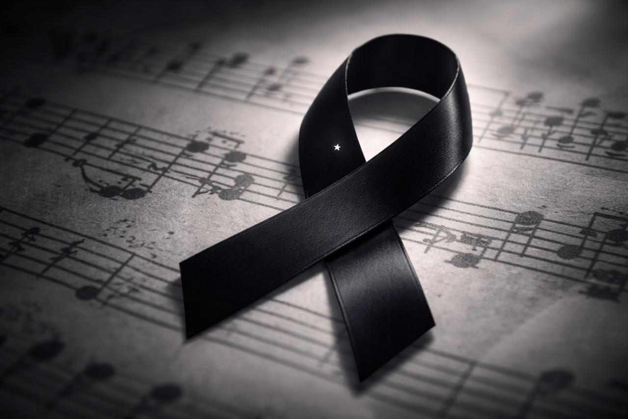 Lutto nella musica, il grande cantante italiano è morto | Si chiude un’epoca