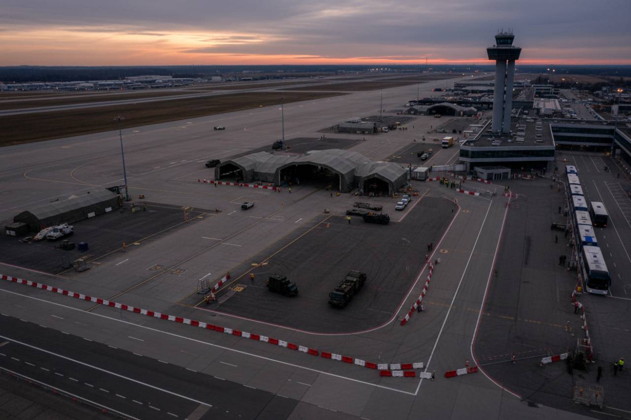 Chiuso lo spazio aereo, l’aeroporto internazionale Europeo corre ai ripari | Escalation guerra